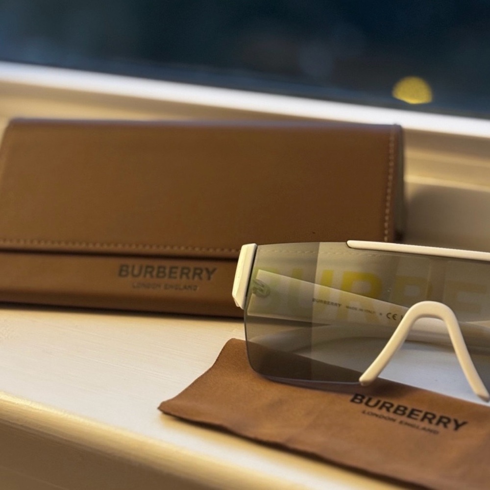 Burberry Women's Sunglasses in White - Picture 3 of 5